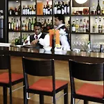 Mercure West 4*