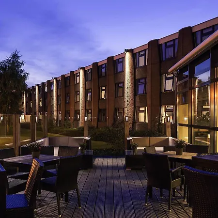 Mercure West מלון 4*