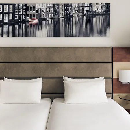 Mercure West מלון 4*