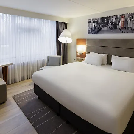 Mercure West