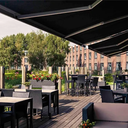 Otel Mercure West 4*