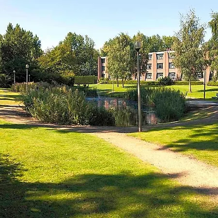 Mercure West 4*
