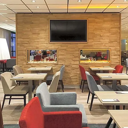 Mercure West 4*