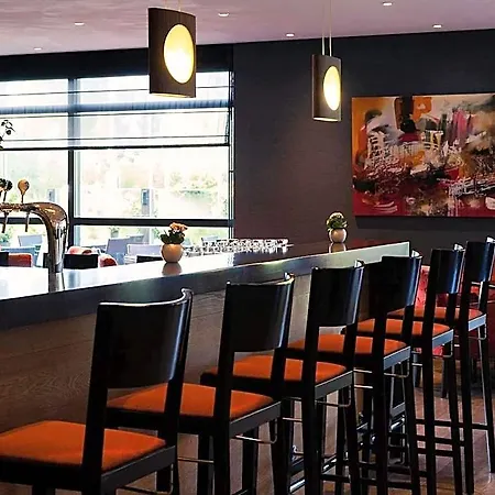 Mercure West מלון 4*