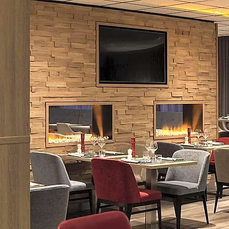 Mercure West 4*