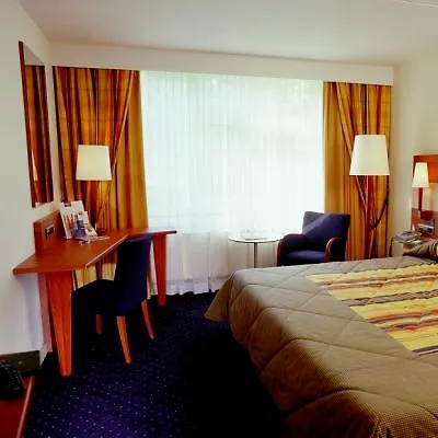 Otel Mercure West