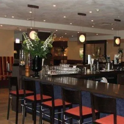 Mercure West 4*