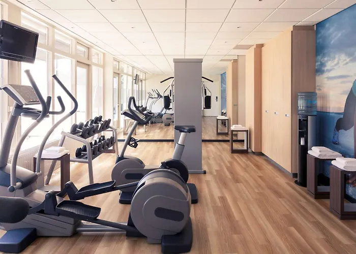 Mercure West Hotel 4*