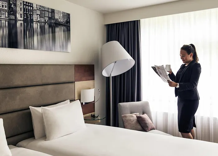 Hotel Mercure West 4*