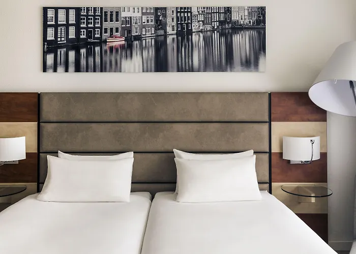 Mercure West Hotel 4*