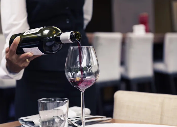 Hotel Mercure West 4*