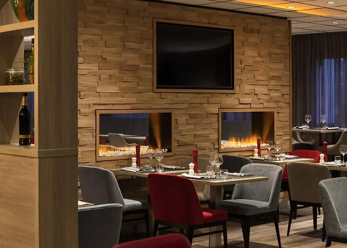 Hotel Mercure West 4*